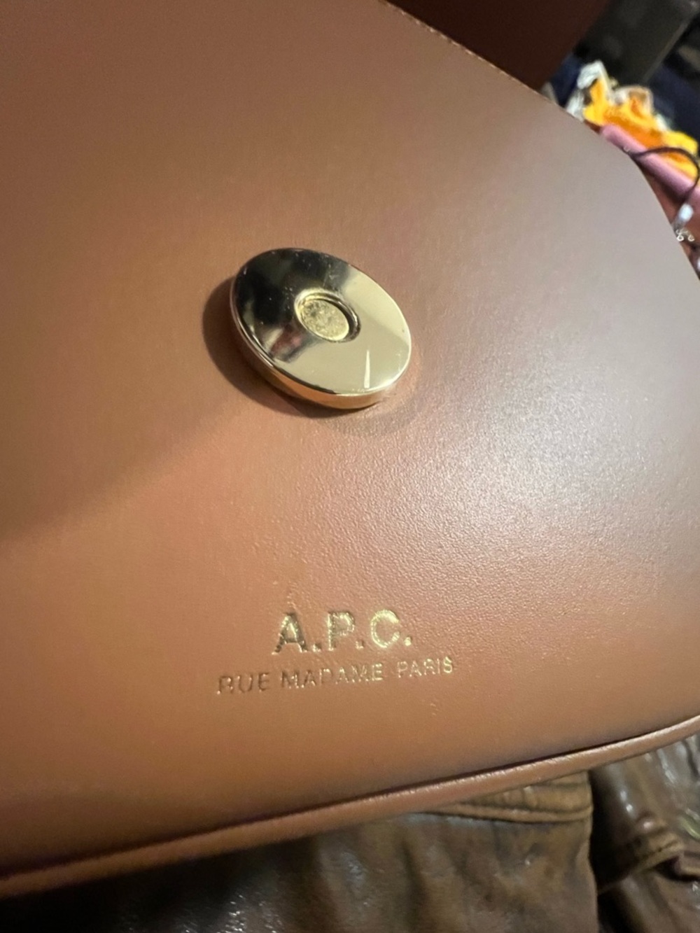 APC Sac Betty brown leather shoulder bag - Picture 6 of 8